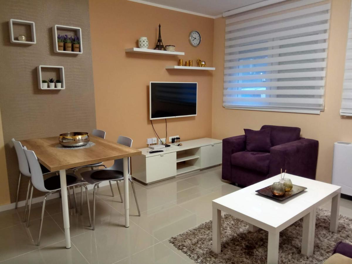 Apartment Cherry Gold Zrenjanin Exterior photo