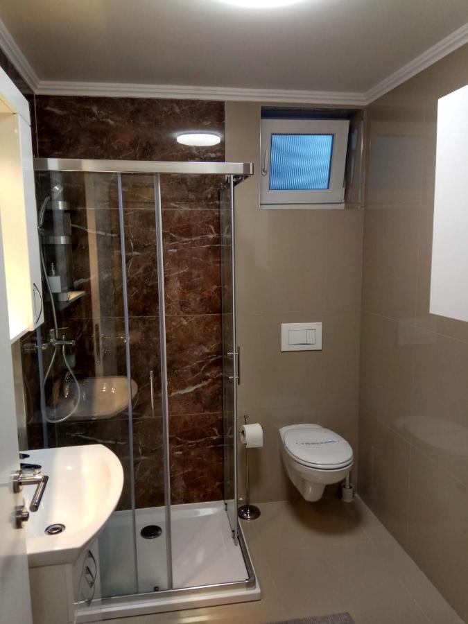 Apartment Cherry Gold Zrenjanin Exterior photo